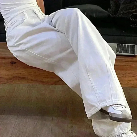 White Casual Women's Solid Color Loose Denim Pants - Picture 9 of 9